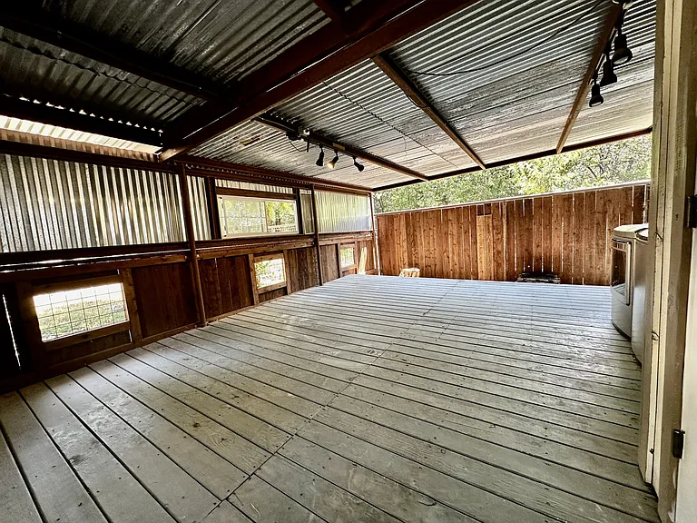 150 Winchester Rd — Photo 10