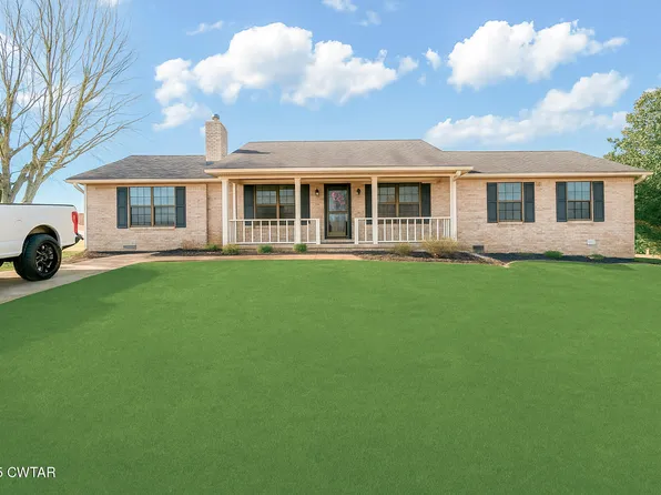 30 Greenbriar Ave, Lexington, TN 38351
