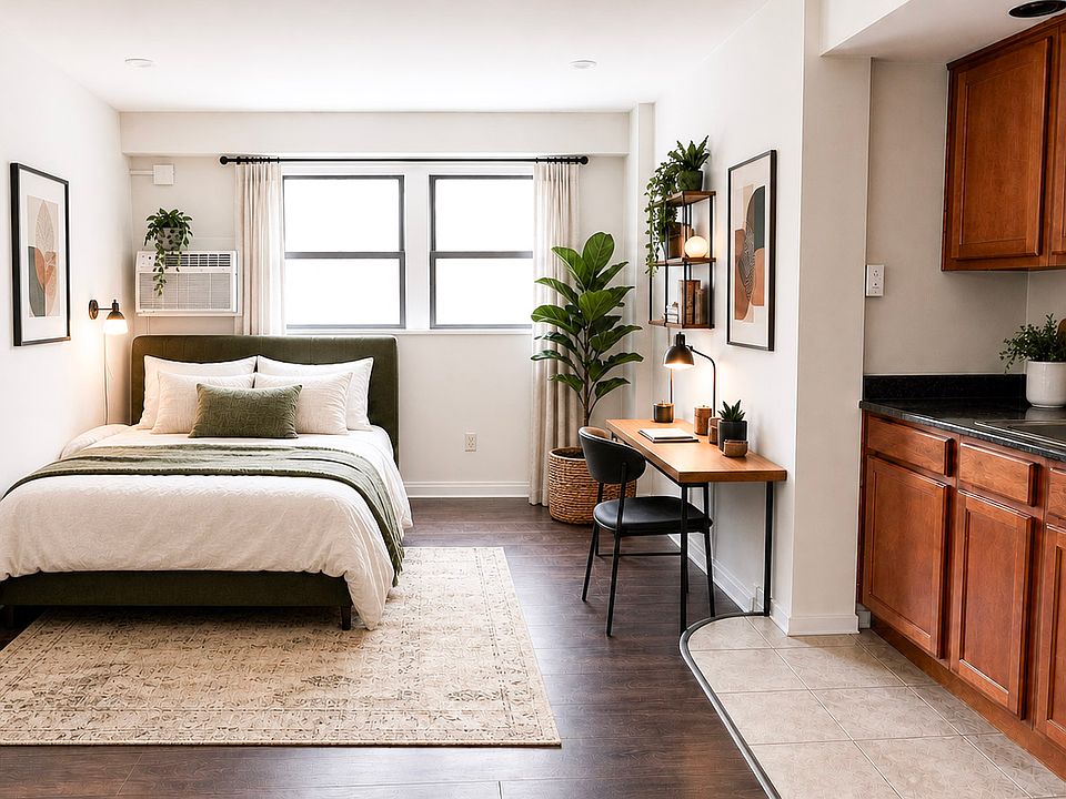 Garden-Level Hardwood Studio - Staged
