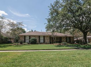 1113 Stoneliegh Dr, Baton Rouge, LA 70808