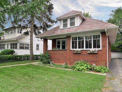 516 S West St, Wheaton, IL, 60187