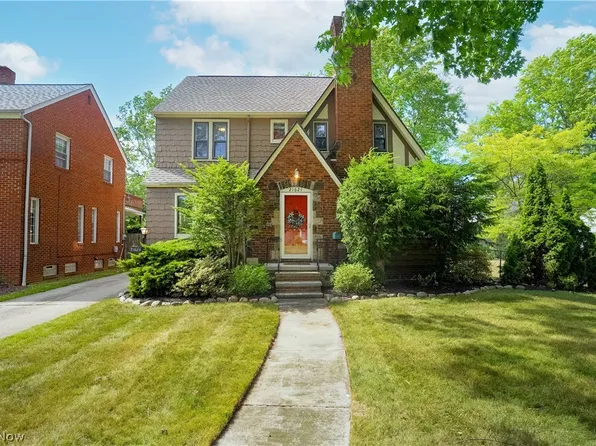 21621 Lake Shore Blvd, Rocky River, OH 44123