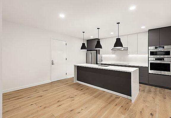 3rd image of 118 W 27th St #3N