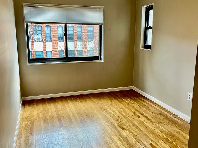 second bedroom or office it has closet space