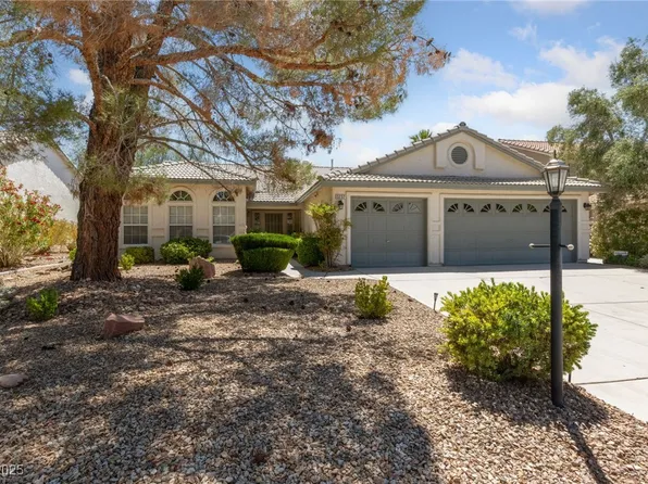 5232 Saranac Rd, Las Vegas, NV 89130