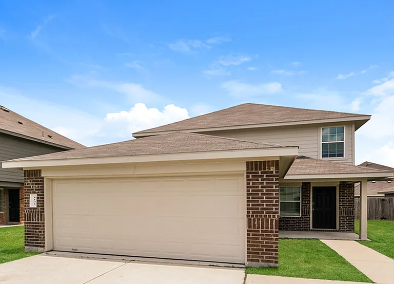 1131 Crossing Dr — Photo 1