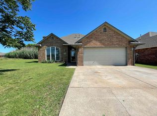 4628 Salisbury Rd, Enid, OK 73703