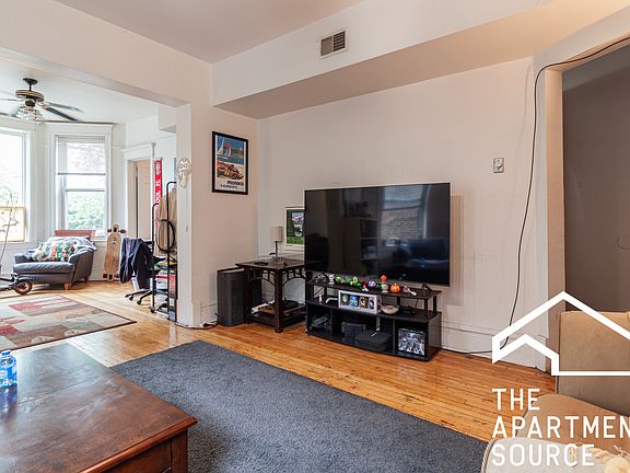 3rd image of 1245 W Newport Ave #2