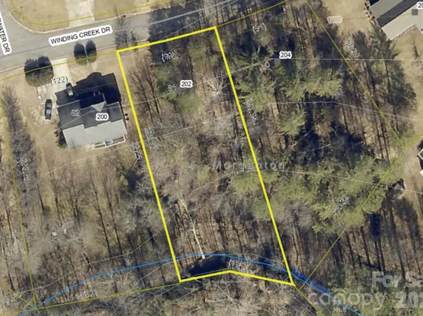 202 Winding Creek Dr, Morganton, NC 28655