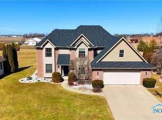 1342 Eastridge Dr, Waterville, OH 43566