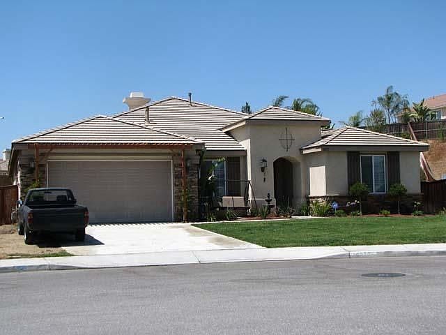 1st image of 36773 Doreen Dr