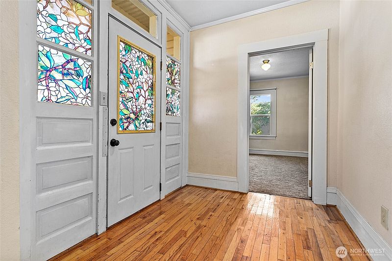5th image of 1405 Halleck Street