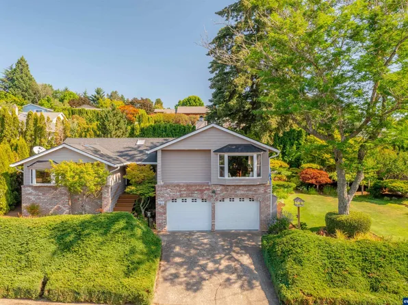 3215 Caribou Ct NW, Salem, OR 97304