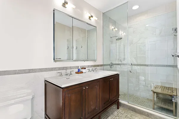 Sold by Compass | media 5