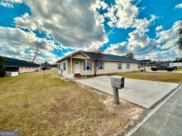 122 Grove Hill Ave, Blackshear, GA 31516