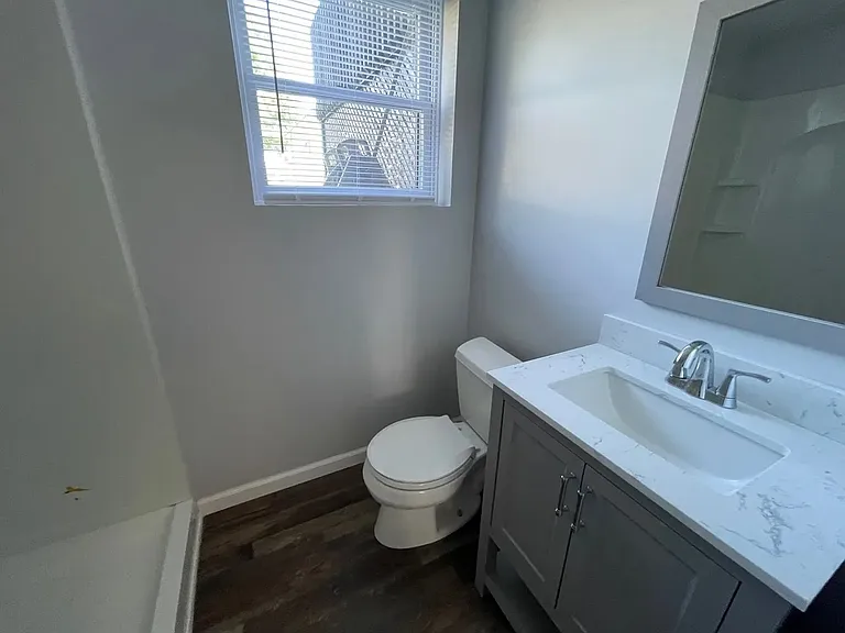 70 Walnut Ct — Photo 9