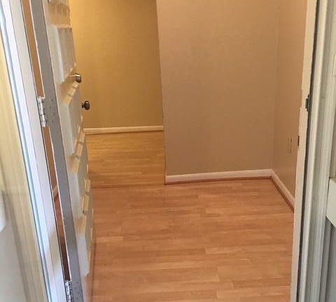 3rd image of 5260 Crossbow Cir Unit 1F