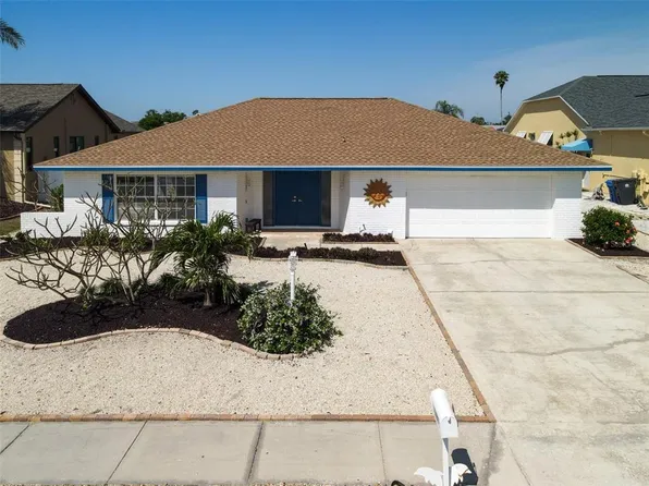 6528 Santiago Ct, Apollo Beach, FL 33572