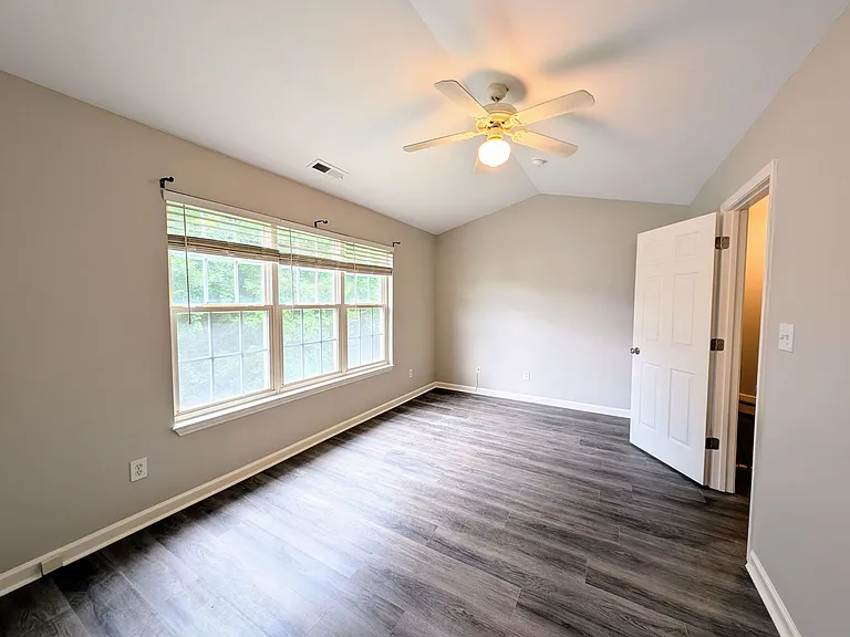 5804 Neuse Wood Dr — Photo 8