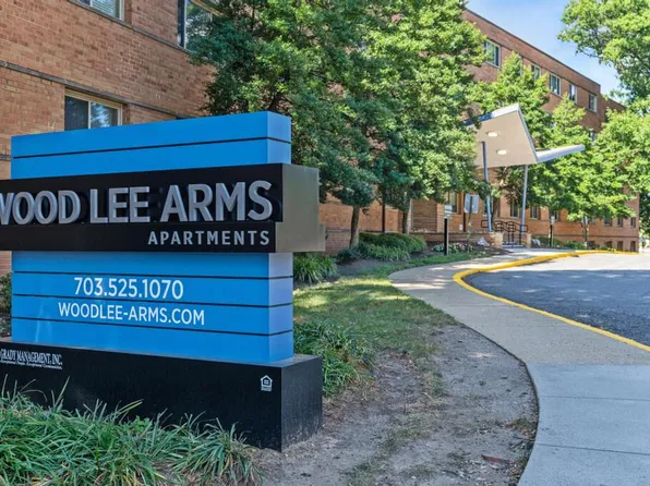 Wood Lee Arms