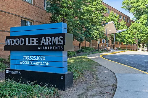 Wood Lee Arms Photo 1