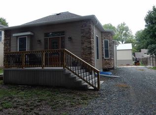 1808 Grant St, Beatrice, NE 68310