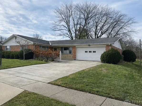 3607 Twinbrook Ln, Dayton, OH 45429