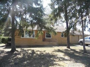 1744 E Hamlin Rd, Rochester Hills, MI 48307