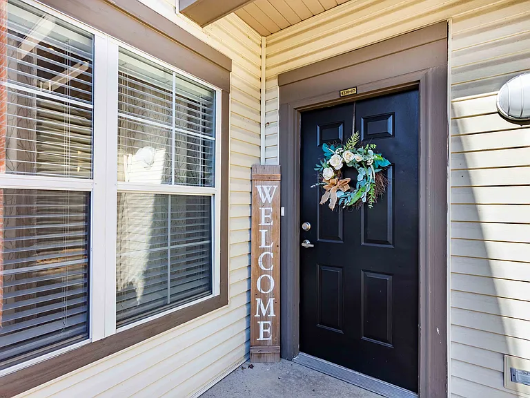 1240 W Indian Trl — Photo 22