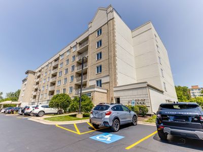 2030 Saint Regis Dr APT 522, Lombard, IL, 60148
