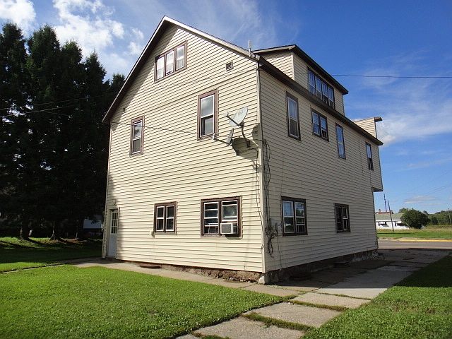 1st image of 102 E Caspian Ave