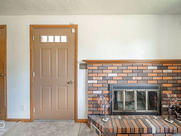 5th image of 4117 Alpine Dr