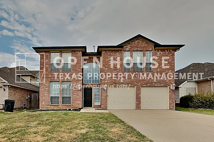 4 bed, 2.5 bath, 2740 sqft, $2,345 — Photo 1