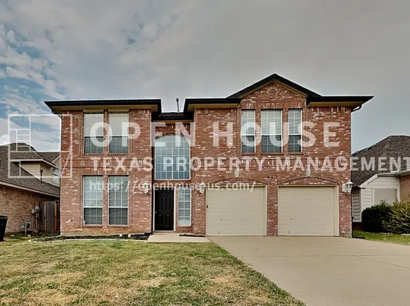 617 Crystal Brook Dr, Saginaw, TX 76179