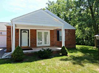 2106 Painted Post Dr, Flushing, MI 48433