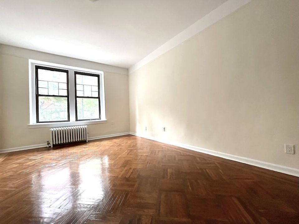 2nd image of 53 W 72nd St APT 2E