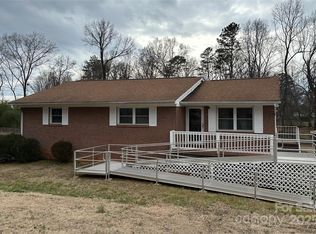 1215 S Myrtle School Rd, Gastonia, NC 28052