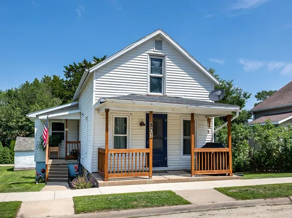 807 4th Ave SE, Cascade, IA 52033