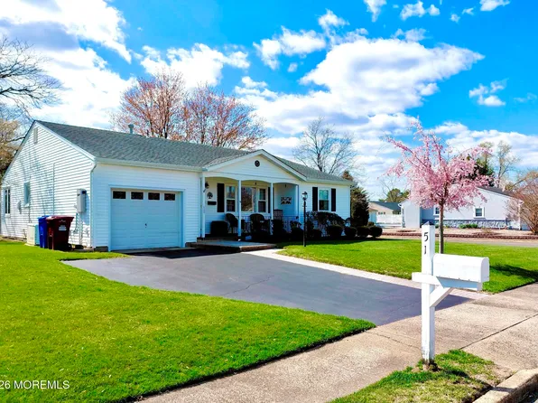 51 Eton Road, Toms River, NJ 08757