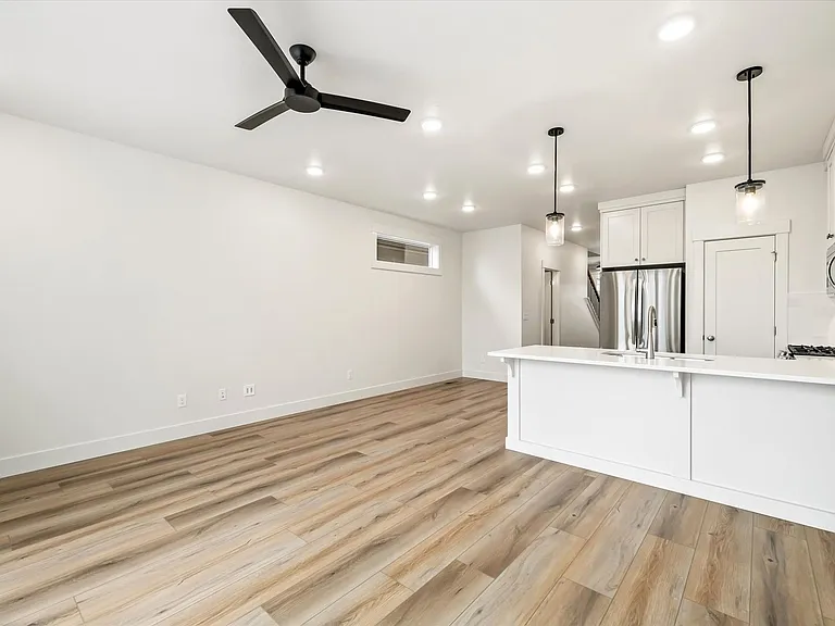 319 N Sauer River Ln — Photo 18