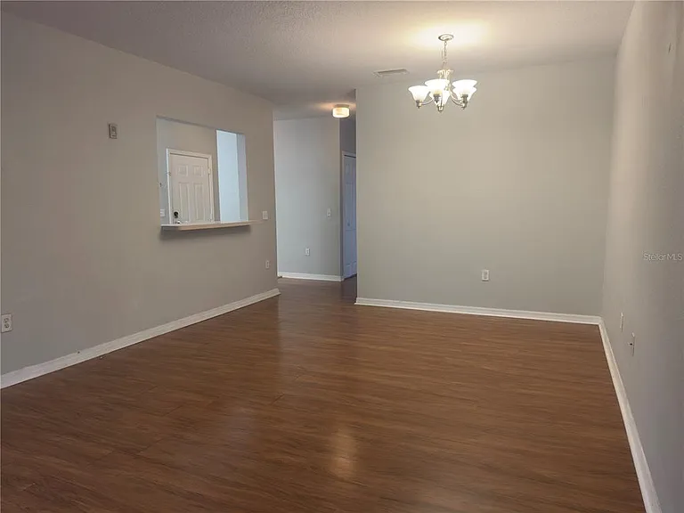 9507 Amberdale Ct #201 — Photo 6