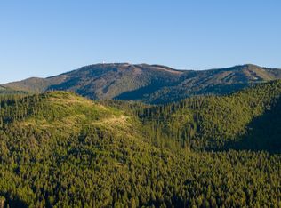 Coon Hollow Retreat, Kila, MT 59920