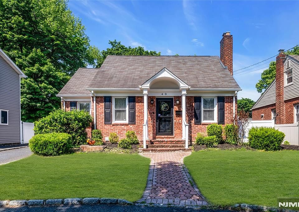 1st image of 40 Merritt Avenue