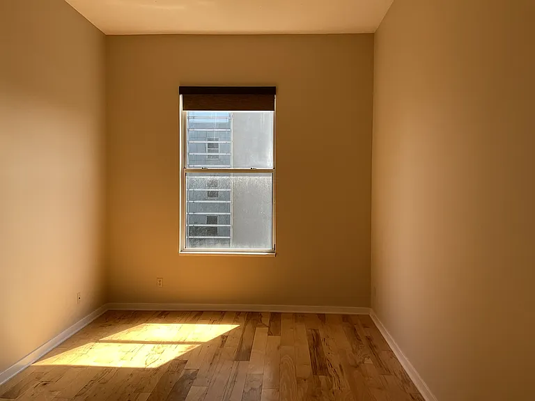 112 W Washington Blvd #1-319 — Photo 9