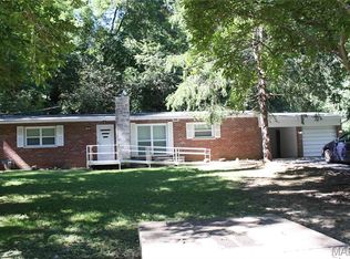 22 Newman Dr, Belleville, IL 62223