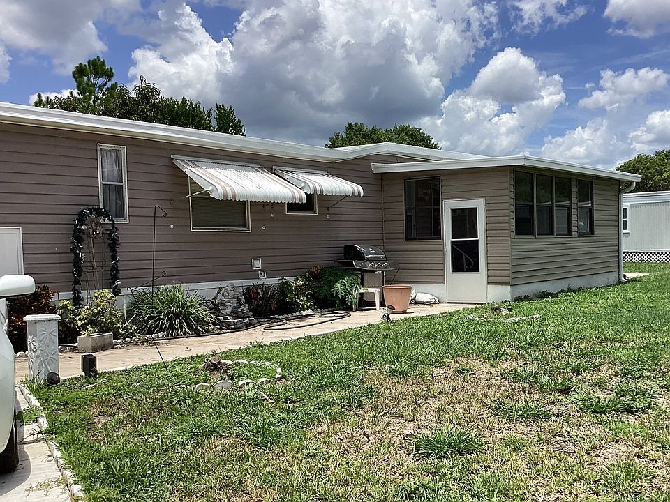 1st image of 825 Holiday Ct #104