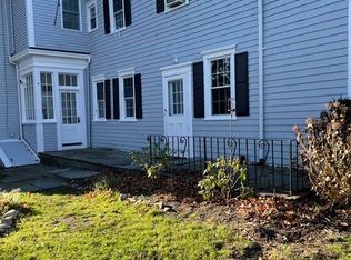 12 William St, Dartmouth, MA 02748