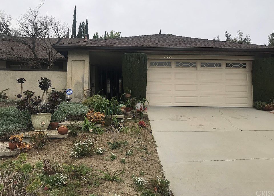 2nd image of 11760 Pala Mesa Dr