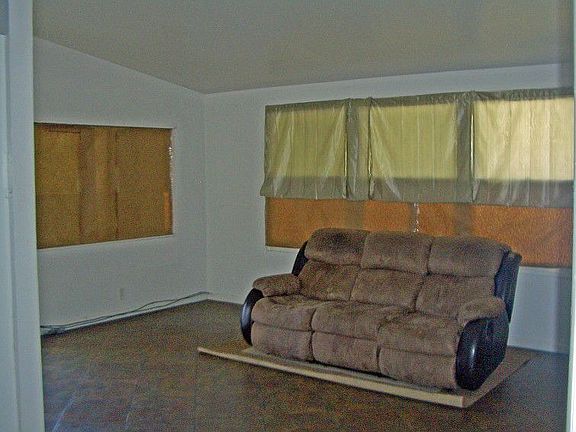 2nd image of 230 S Hillward Ave