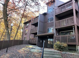 340 Sunderland Rd #21, Worcester, MA 01604